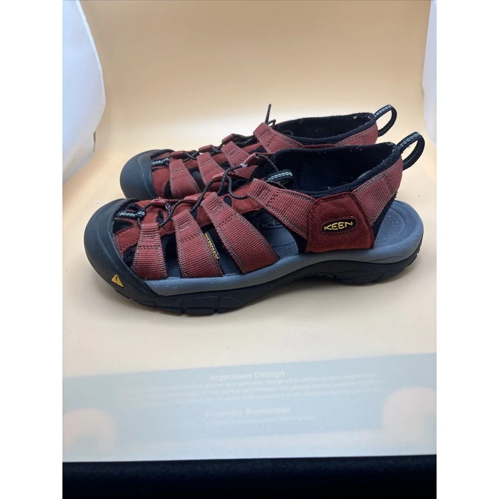 keen sandal's mens 10 Slip On Style